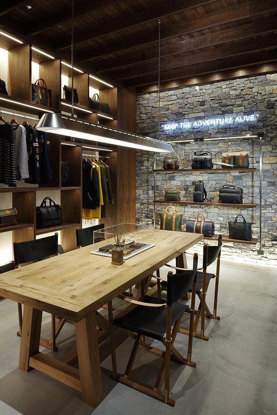 HUNTING WORLD Takashimaya Tamagawa | Wonderwall