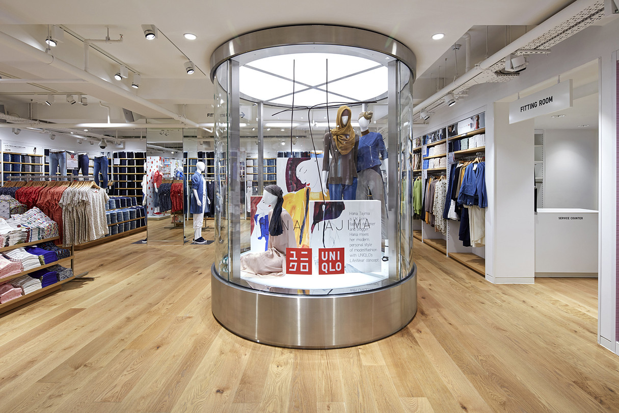 Uniqlo london store hires stock photography and images  Alamy