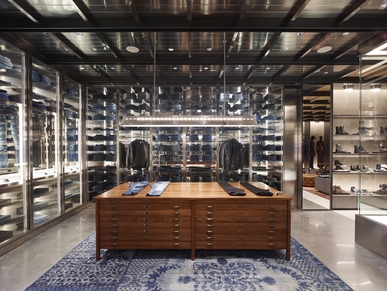 DIESEL STORE NEW YORK MADISON AVE Wonderwall